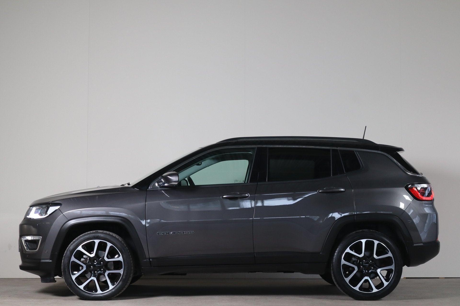 Jeep Compass 1.3T Limited - NL- Auto! Dode Hoek I Memory sea, Euro 6, 4 cilinders, 150 pk, 600 kg