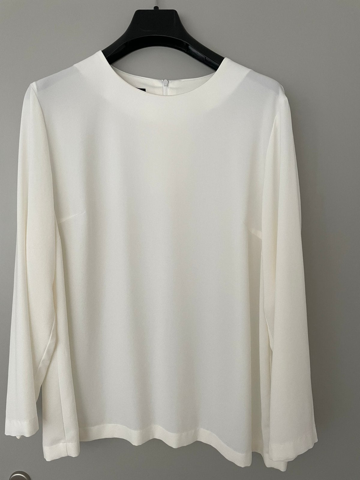 Escada top blouse crème wit Exclusief maat 42, Ophalen, Wit, Maat 42/44 (L), Zo goed als nieuw