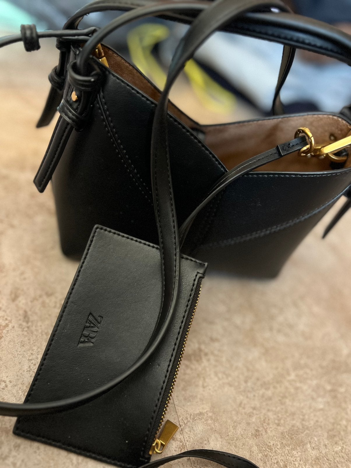 ZARA tasje met portemonnee nieuw, Schoudertasje, Zwart, Nieuw, T