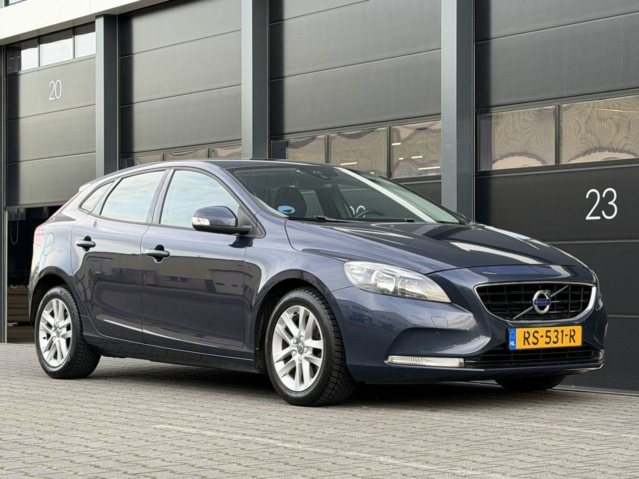 Volvo V40 1.6 D2 Navi Clima AUTOMAAT (bj 2013), Automaat, Blauw, Bedrijf, 140 €/maand