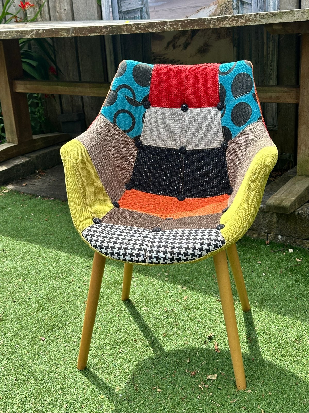 Gekleurde stoel - Patchwork design, Huis en Inrichting, Stoelen, Ophalen, Gebruikt, Overige kleuren, Eén