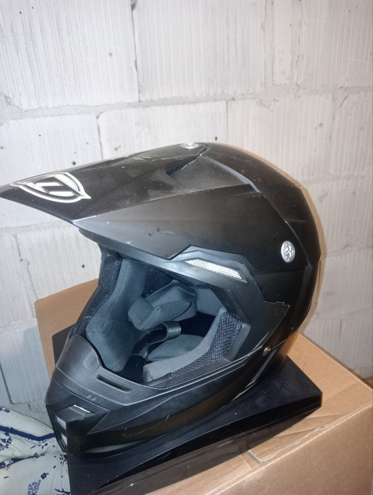 Zwarte Crosshelm - MT Helmets - Gebruikte Staat, Motoren, Ophalen, Tweedehands, Offroadhelm, Overige merken