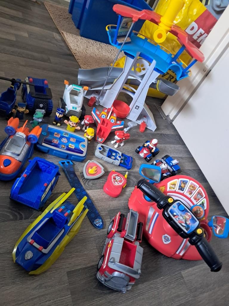 Grote Paw Patrol Speelgoed Collectie met Uitkijktoren, Ophalen of Verzenden, Gebruikt, Jongen of Meisje