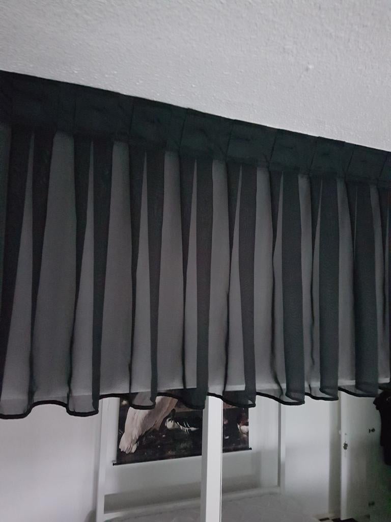 Zwarte voile valletjes, Ophalen of Verzenden, Zo goed als nieuw, Zwart, 200 cm of meer