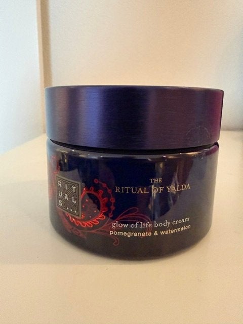 Nieuw Rituals Yalda glow of life body cream 220ml, Ophalen of Verzenden, Nieuw, Bodylotion, Crème of Olie