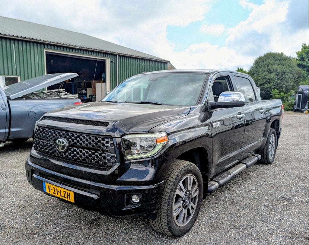 Toyota Tundra 5.7 V8 Platinum CrewMax 2018 Prins 300L LPG, Auto's, Automaat, Dealer onderhouden, Overige carrosserieën, Zwart