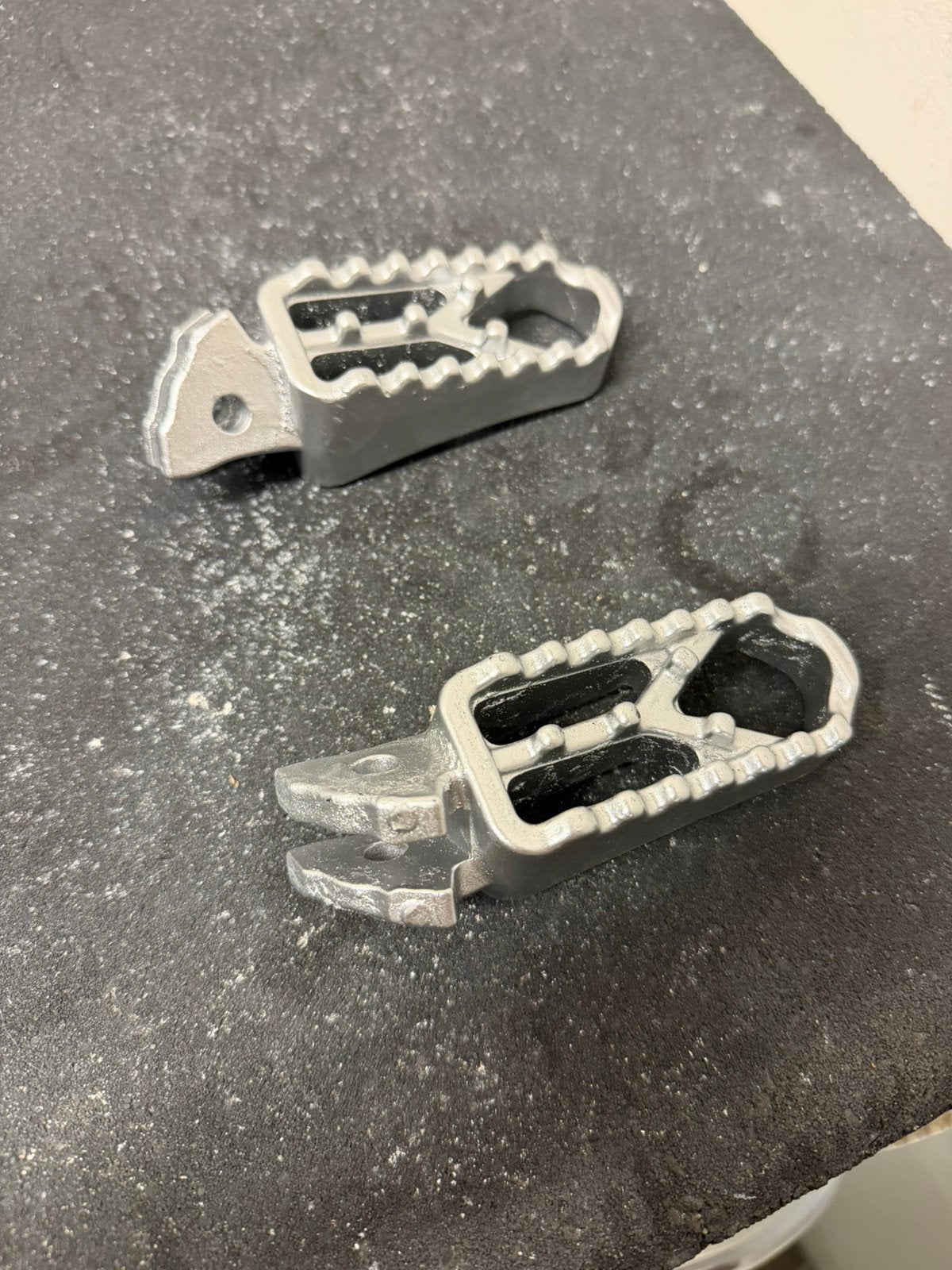 Surron / Talaria Footpegs, Ophalen of Verzenden, Zo goed als nieuw