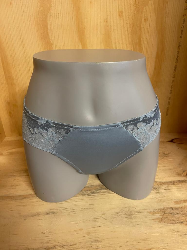Mey string maat 42 en 44 model 79282, Verzenden, Overige kleuren, String