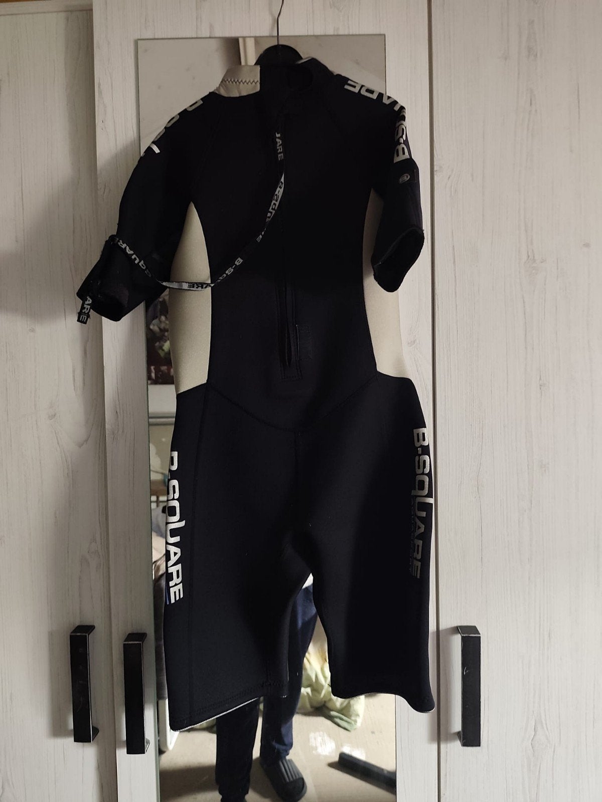 Bsquare Wetsuit - Kort model M, Watersport en Boten, Ophalen, Wetsuit, Gebruikt, Bsquare