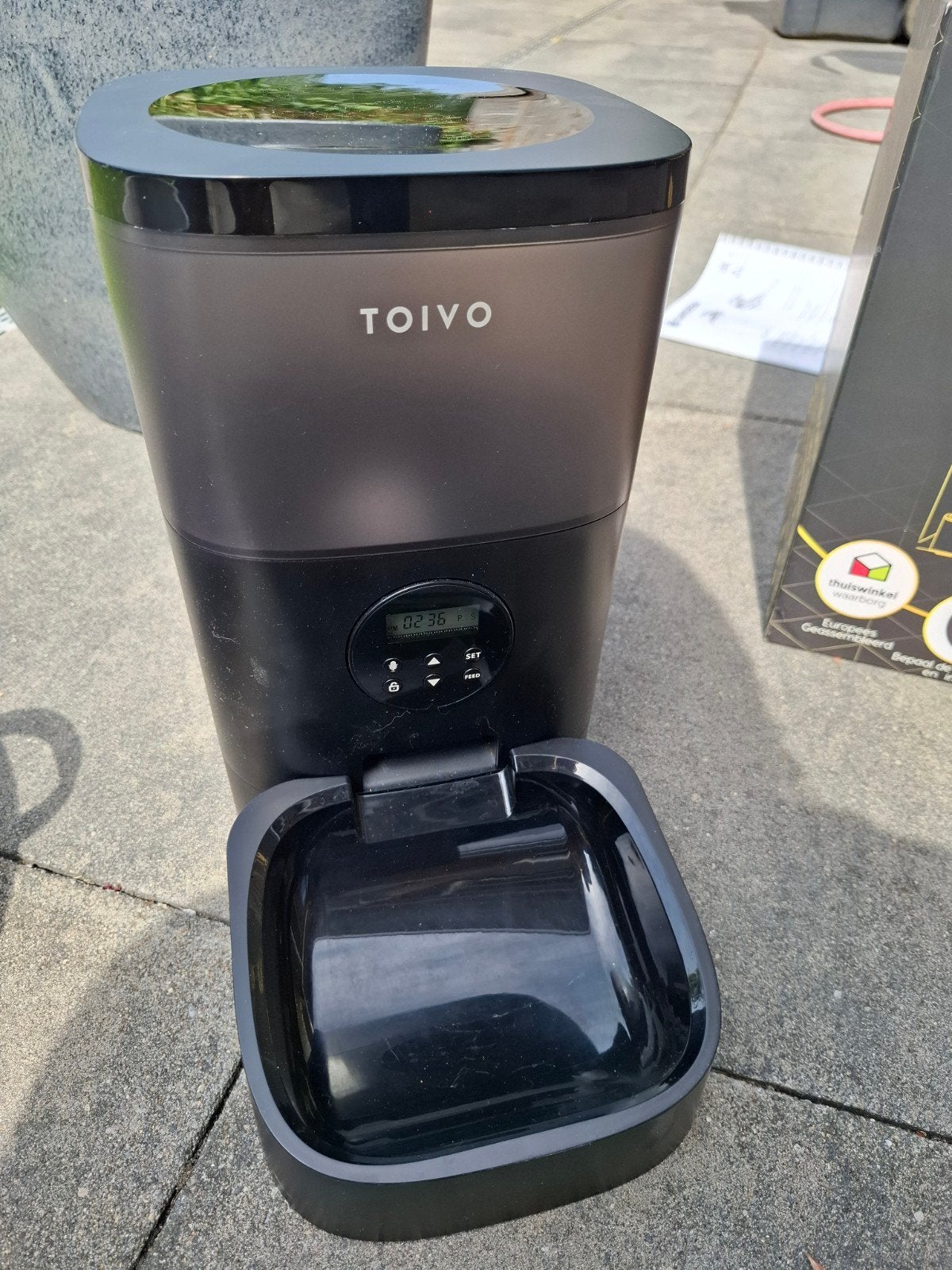 automatische voederbak, merk tiovo, Ophalen, Automatisch, Zo goed als nieuw