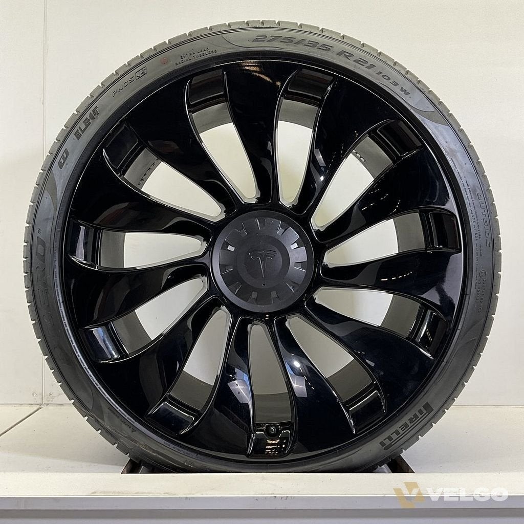 DEMO TESLA MODEL Y UBERTURBINE ZOMERBANDEN SET VELGEN 21 INC, Auto-onderdelen, Gebruikt, 255 mm, -, -