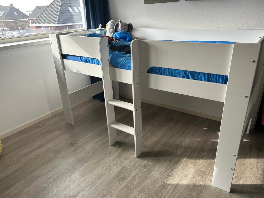 Witte halfhoogslaper met ladder voor kinderkamer, Ophalen, Gebruikt, Halfhoogslaper