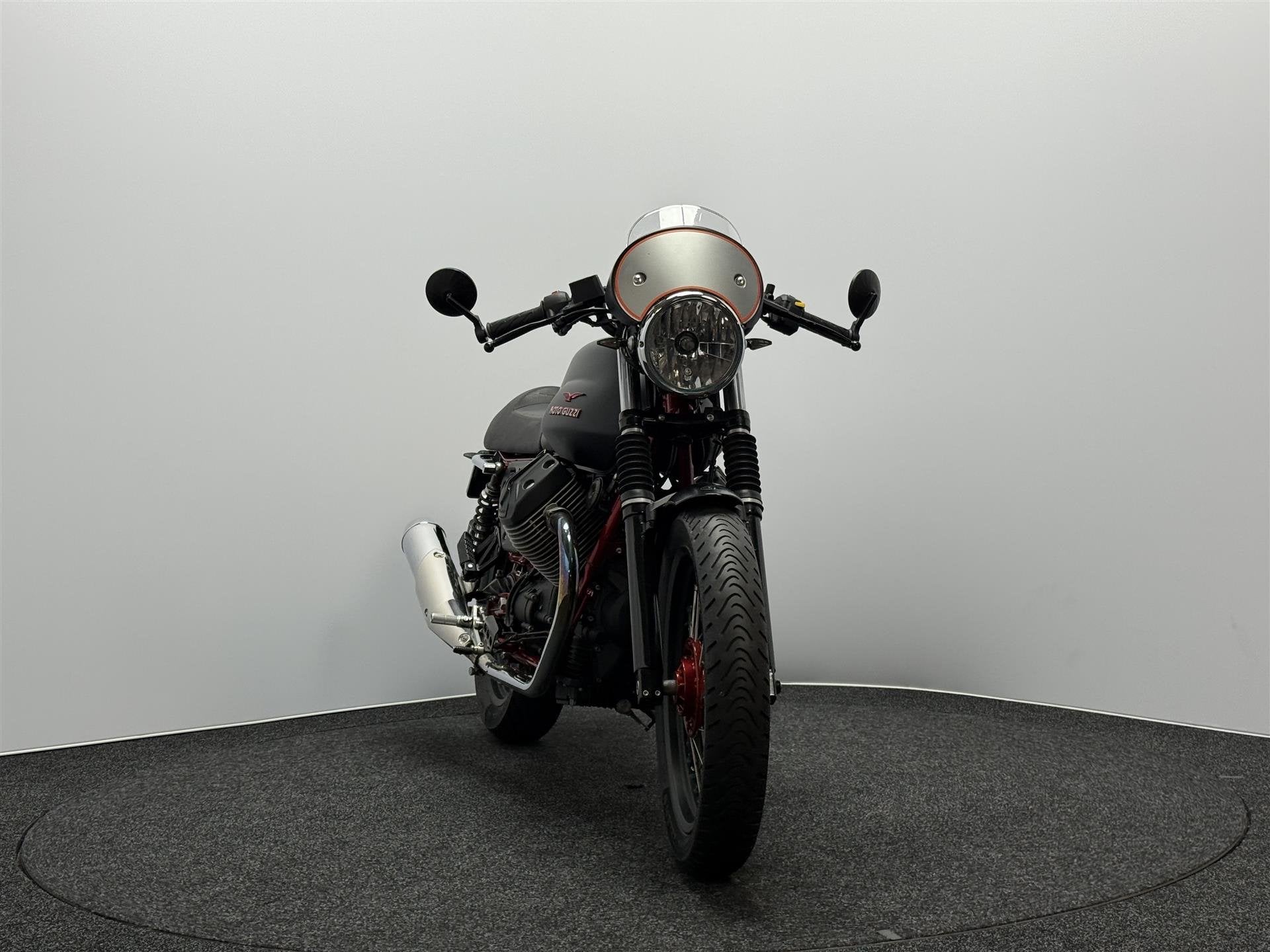 Moto Guzzi V7 II RACER, Motoren, 744 cc, Bedrijf, ABS, Handgeschakeld