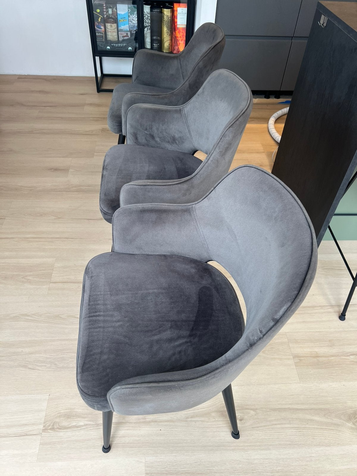 PUCK stoelen karwei en eetkamerbank grijs, Huis en Inrichting, Stoelen, Ophalen, Gebruikt, Drie, Stof