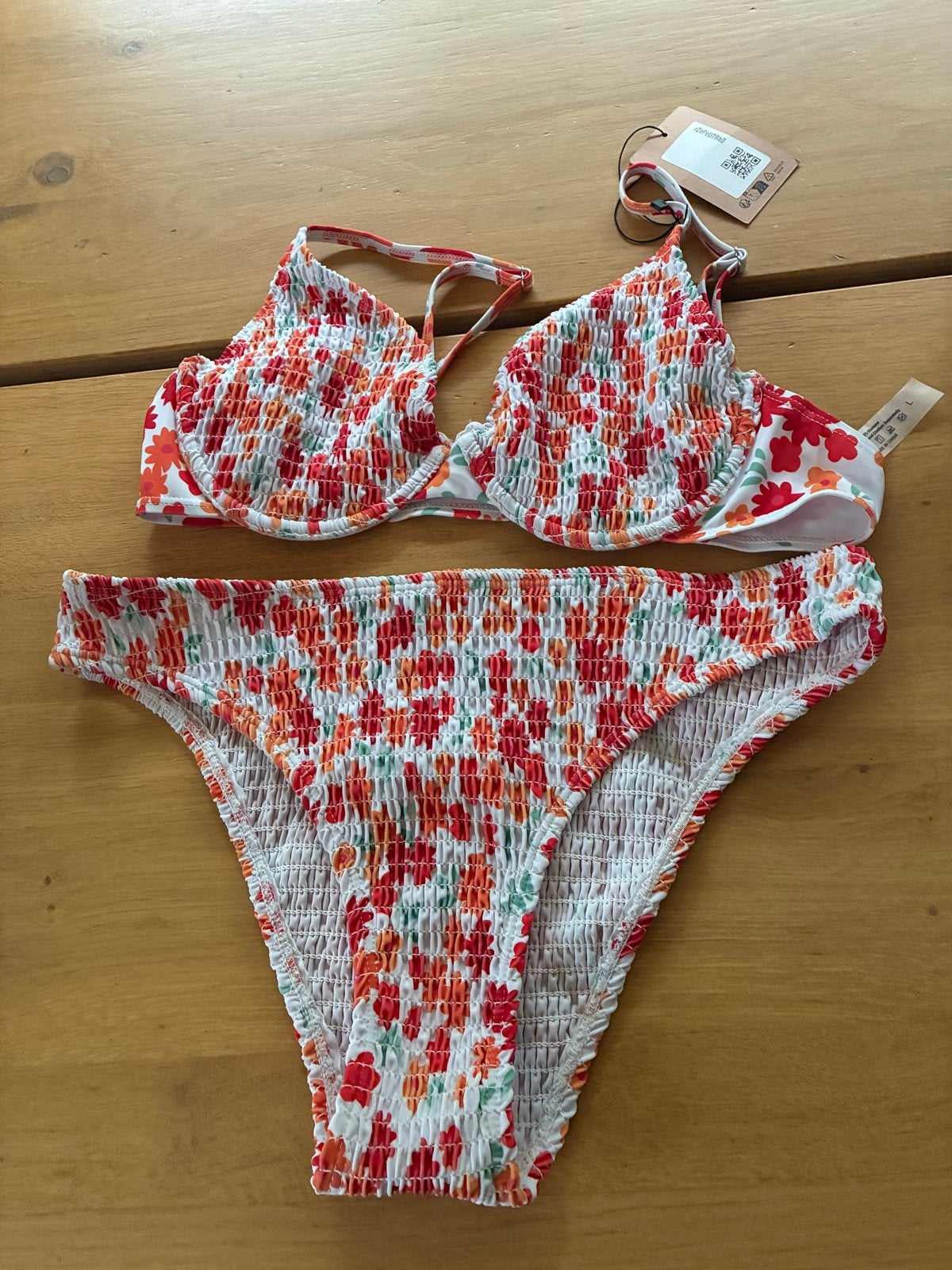 Nieuwe Shein Bikini 80/L met beugel en smockwerk, Ophalen of Verzenden, Nieuw, Meerkleurig, Bikini