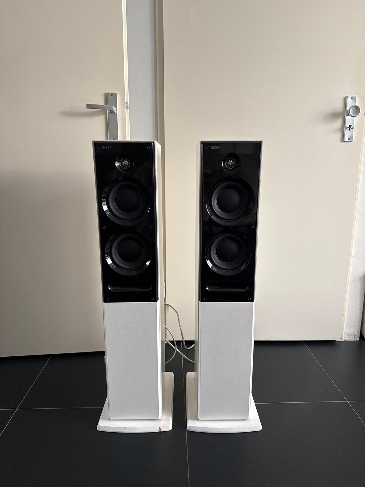 KEF C5 Vloerstaande Luidsprekers - Wit (Set van 2), Ophalen, Vloerstaande luidspreker, Gebruikt, 120 tot 150 watt