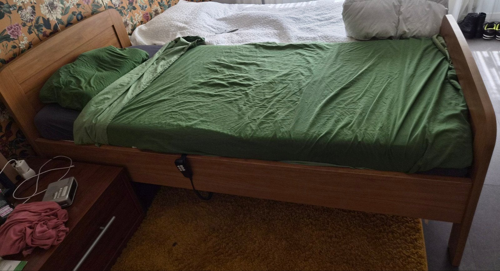 Senorenbed, Ophalen, Kunststof