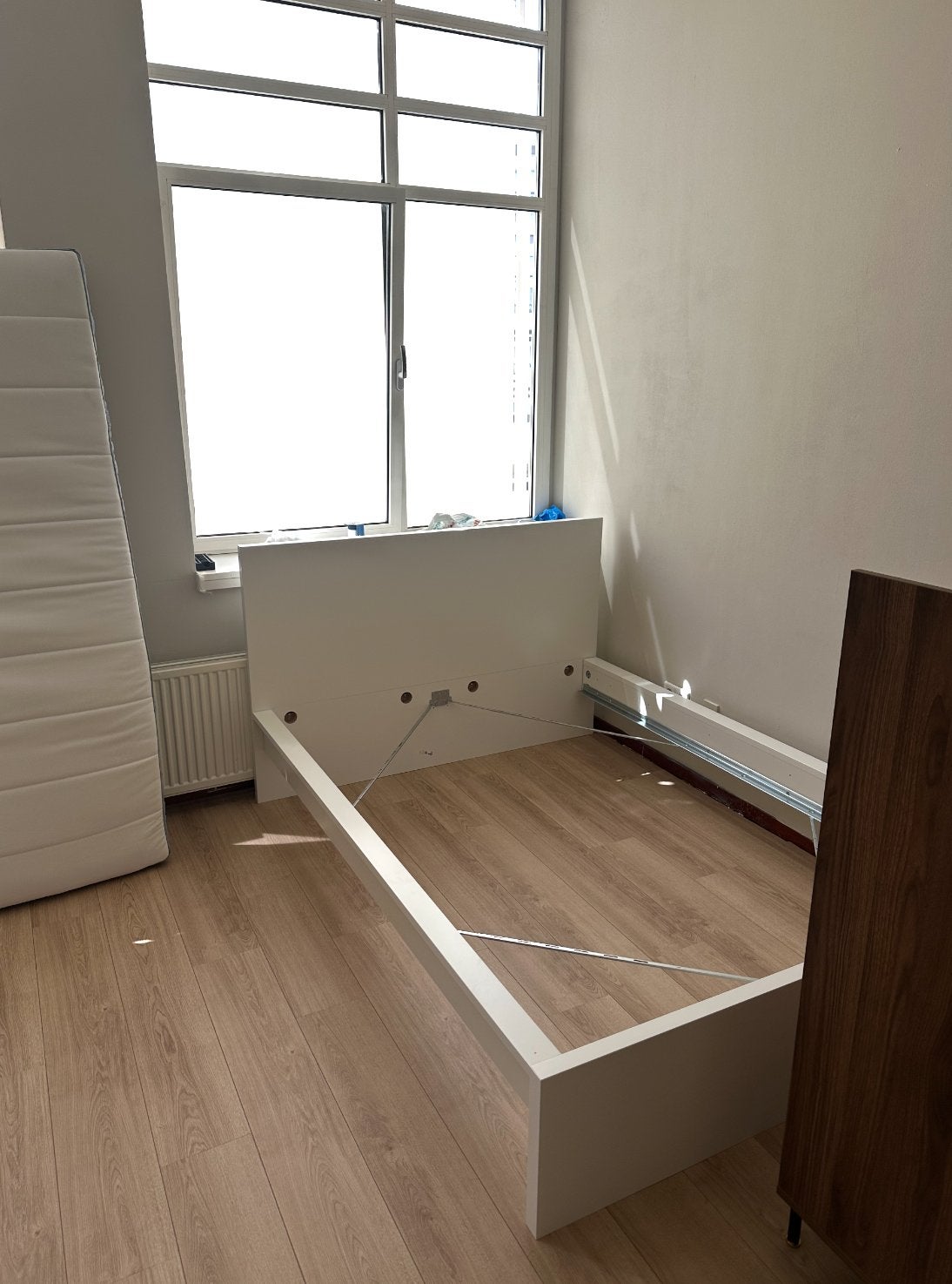 IKEA MALM bed 140x200 met toebehoren, Huis en Inrichting, Ophalen, Gebruikt, Wit, Tweepersoons