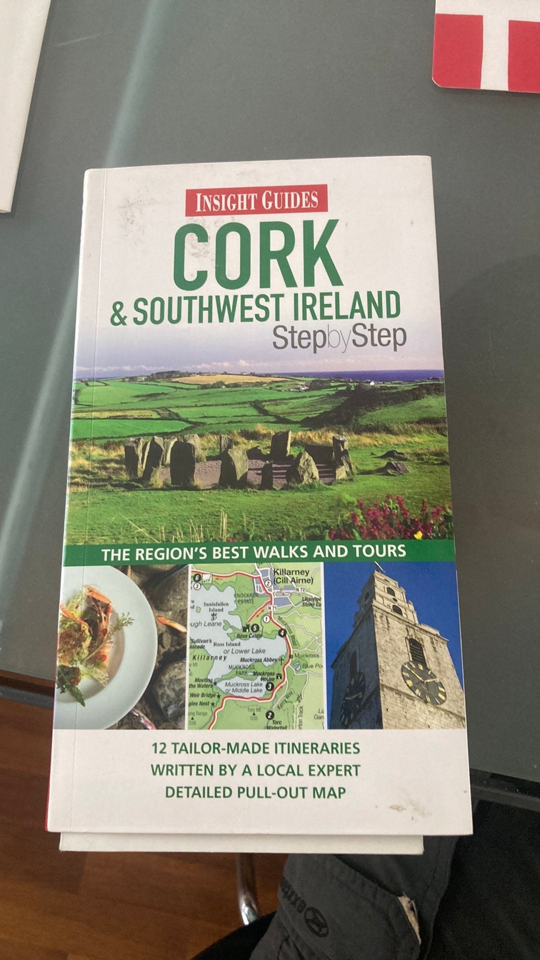 Reisgids Cork en zuid west Ierland te koop, Europa, Reisgids of -boek, Ophalen, Gelezen