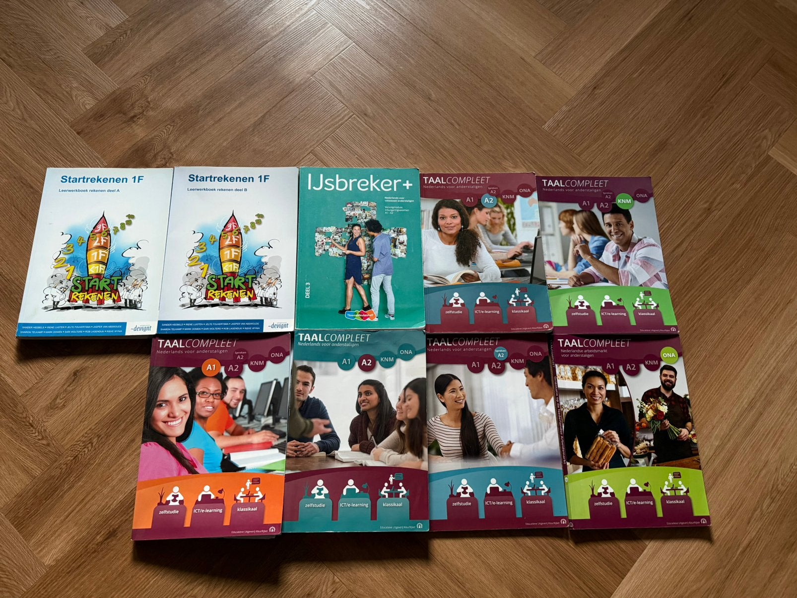 Complete NT2 boekenpakket Nederlands leren – TaalCompleet, Boeken, Ophalen of Verzenden, Zo goed als nieuw