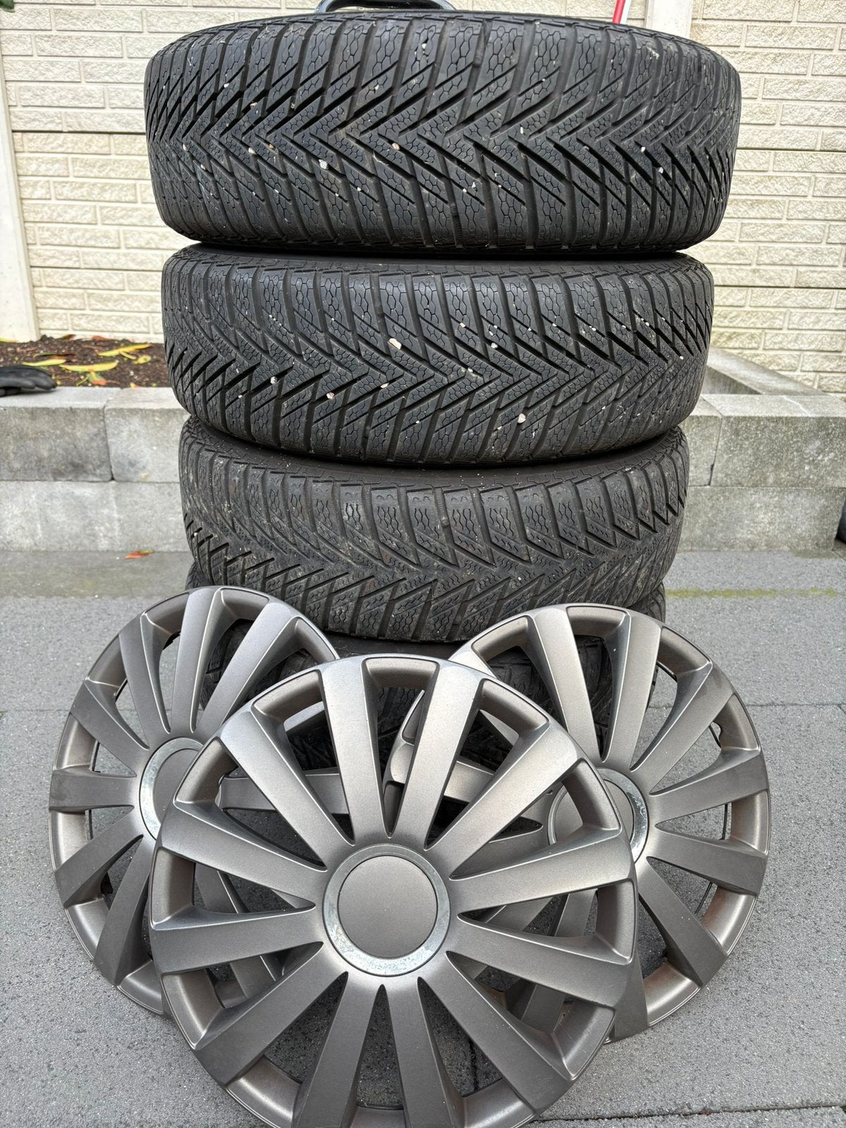 Winterbanden Volkswagen Up – Continental, Auto-onderdelen, Banden en Velgen, 175 mm, Banden en Velgen, Winterbanden, Ophalen