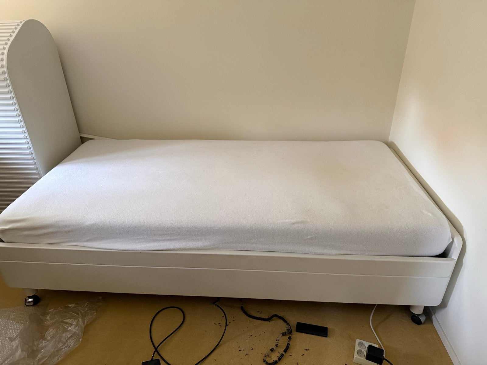 Auping 100x200 elektrisch verdtelbaar bed, Huis en Inrichting, Slaapkamer | Bedden, Ophalen, Eenpersoons, Wit, 200 cm