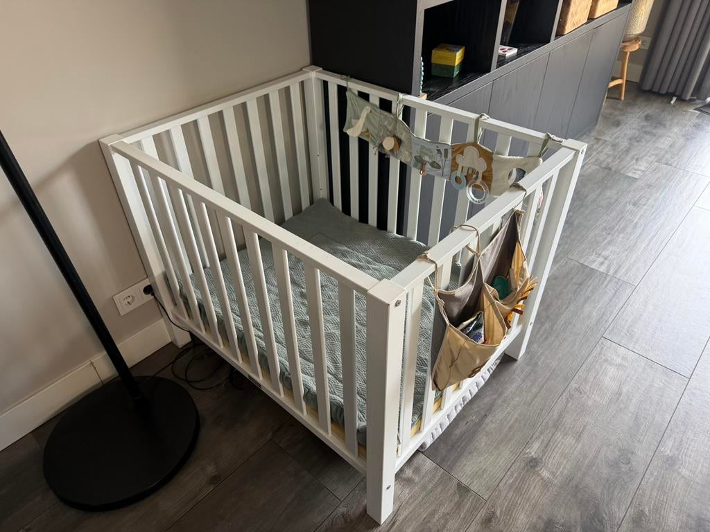 Bobita box in nette staat, Kinderen en Baby's, Boxen, Ophalen, Zo goed als nieuw, In hoogte verstelbaar
