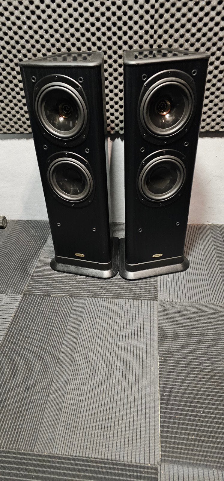 Tannoy Profile 636/D60 Art of Sound, Zo goed als nieuw, 60 tot 120 watt, Front, Rear of Stereo speakers, Ophalen