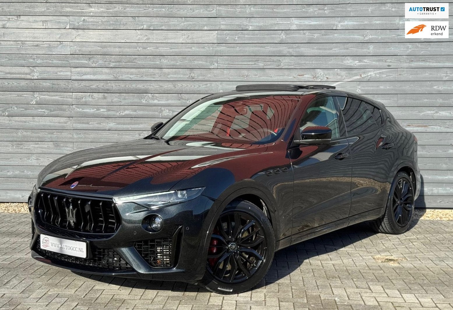 Maserati Levante 3.0 V6 S AWD GRANLUSSO PANO 430PK LUCHTVERI, Auto's, 430 pk, Gebruikt, Met garantie (alle), 138 €/maand