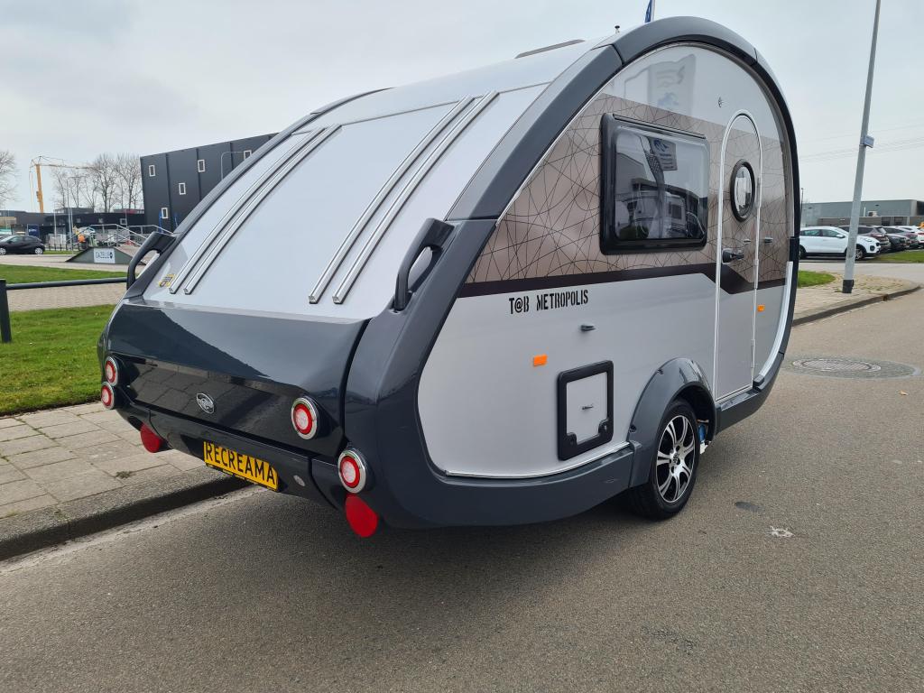 T@B 320 RS Metropolis, Caravans en Kamperen, Caravans, Overige typen, Schokbreker, Tot en met 2, Bedrijf
