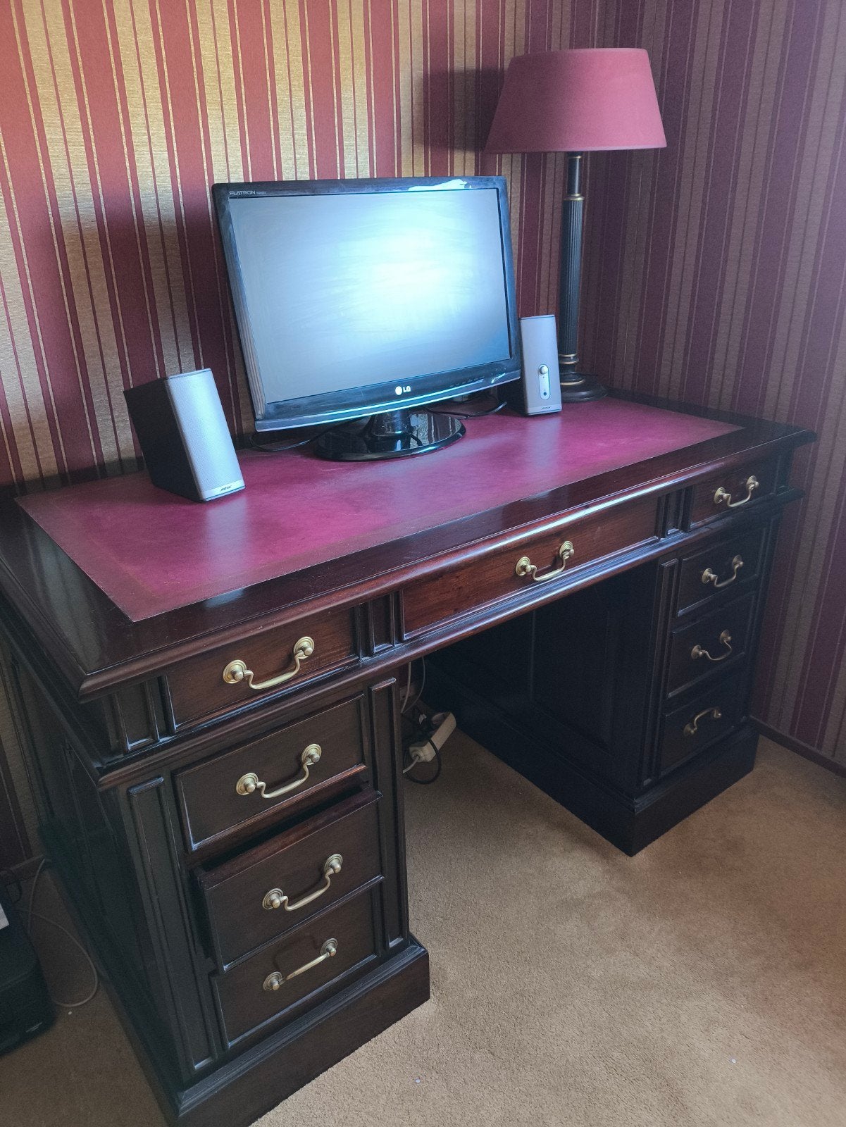Klassiek Engels Bureau met Leren Inleg - Dr. Higgins, Antiek en Kunst, Ophalen