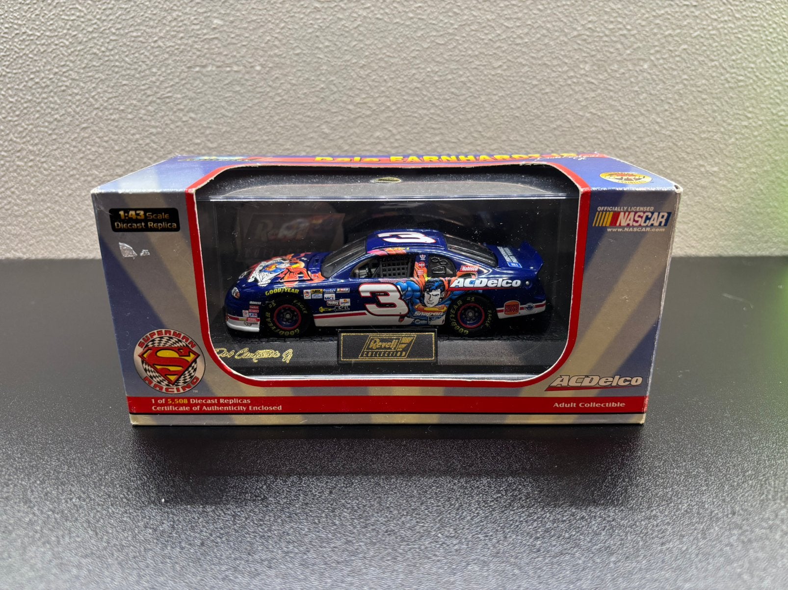Nascar Dale Earnhardt JR Superman 1:43, Ophalen of Verzenden, Zo goed als nieuw, Revell