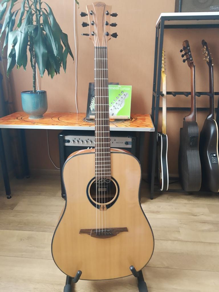 LAG tramontane, Muziek en Instrumenten, Ophalen, Zo goed als nieuw, Western- of Steelstringgitaar
