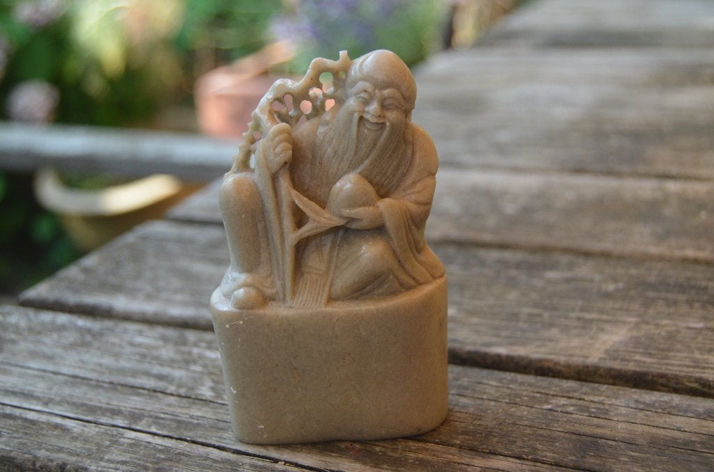 Chinees spekstenen (soapstone) zegel, Shou Xing, Antiek en Kunst, Kunst | Niet-Westerse kunst, Steen/keramiek, Beige, Ophalen of Verzenden