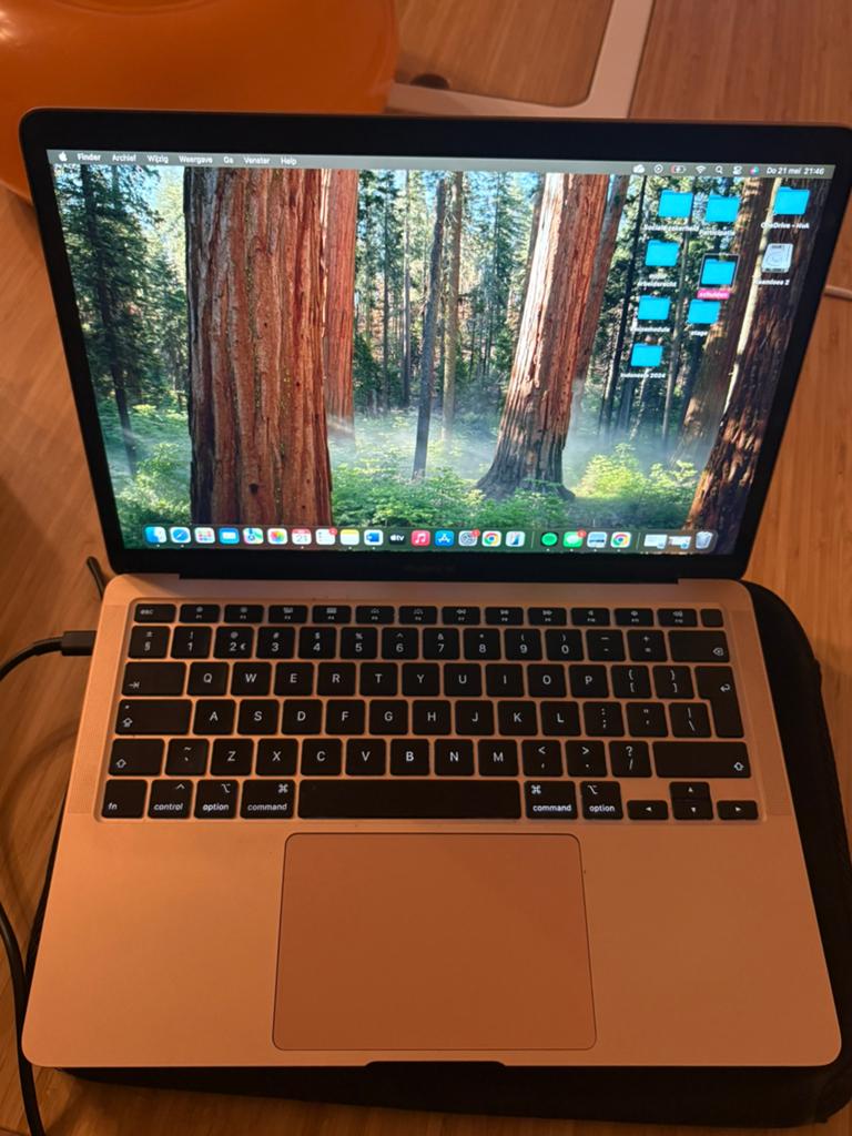 Macbook air 2020 rose gold, 256 GB, 13 inch, Ophalen of Verzenden, Zo goed als nieuw