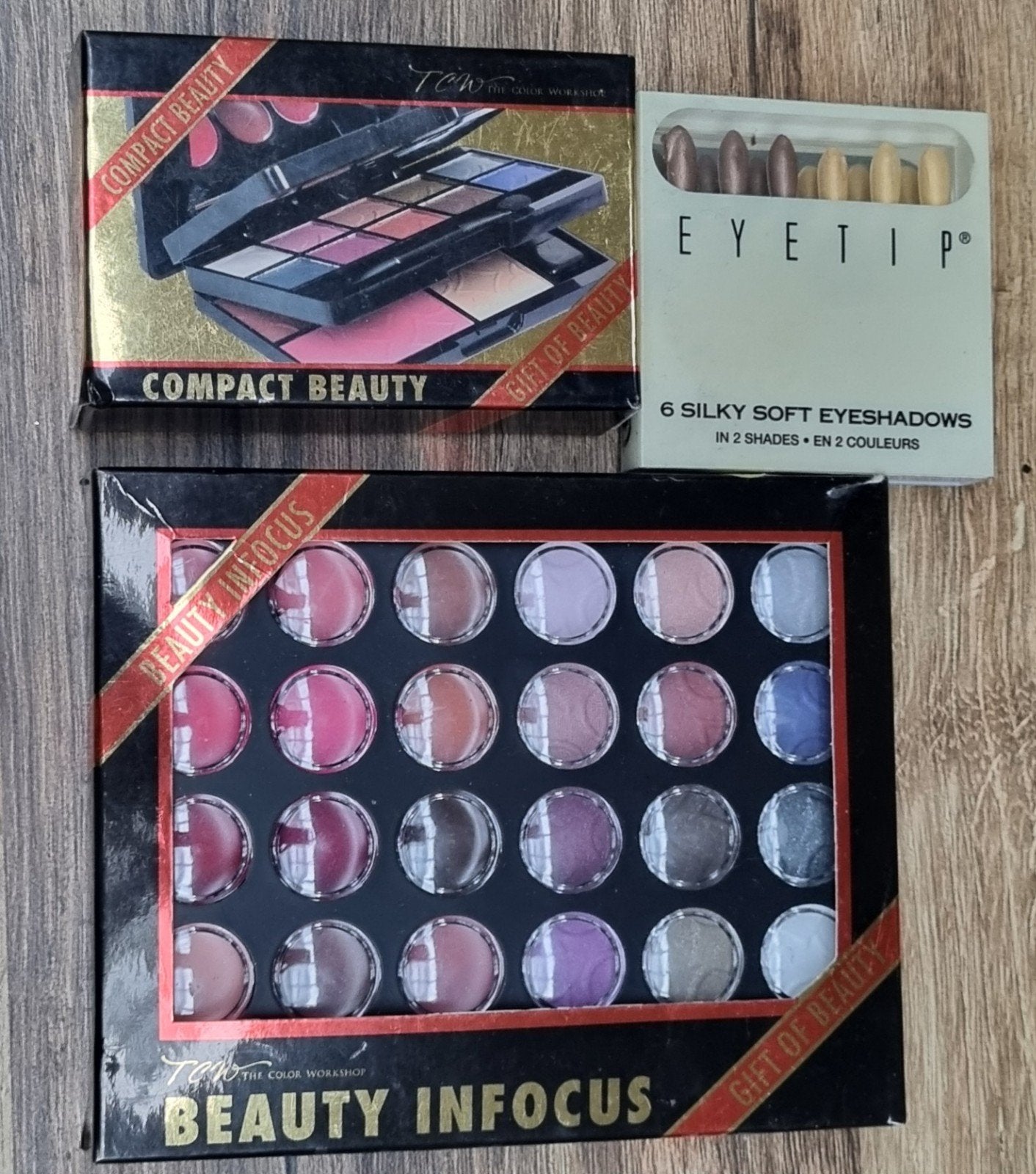 3 Nieuwe Make Up Pallets & 3 Nieuwe Nagelstickers Vellen, Ophalen of Verzenden, Nieuw