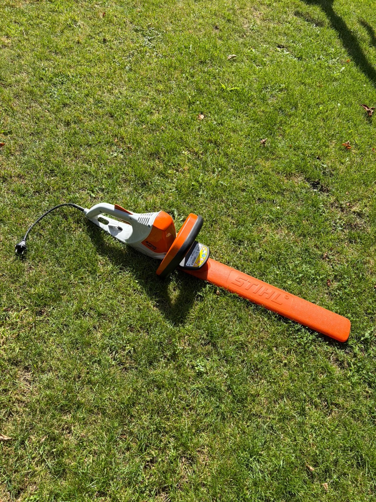 STIHL HSE 42 Elektrische Heggenschaar (45 cm), Ophalen, Zo goed als nieuw, Elektrisch