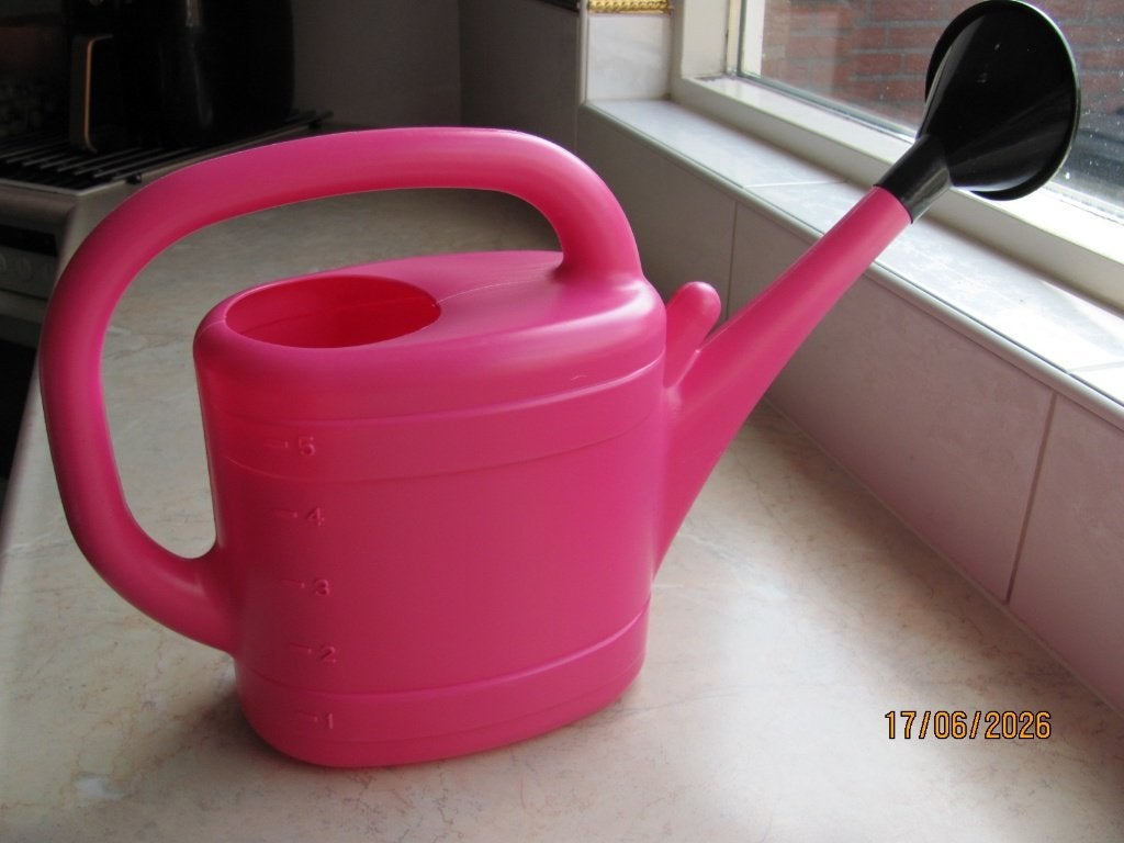 NIEUW fel roze INTRATUIN fuchsia GIETER + broes 5 liter tuin, Ophalen of Verzenden, Nieuw, Kunststof