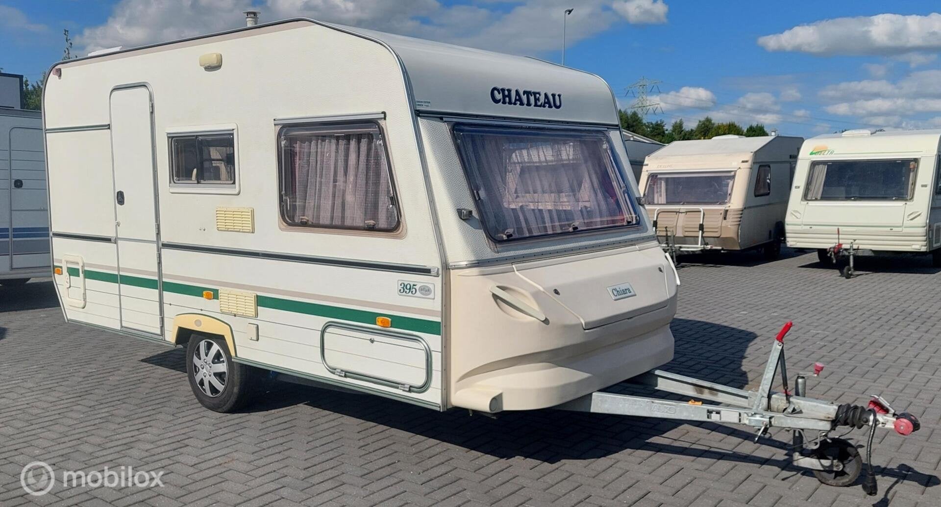 Chateau Chiara 395 C, zeer nette en keurige caravan, Caravans en Kamperen, Caravans, Chateau, Oastkern 59, Kootstertille, Bedrijf