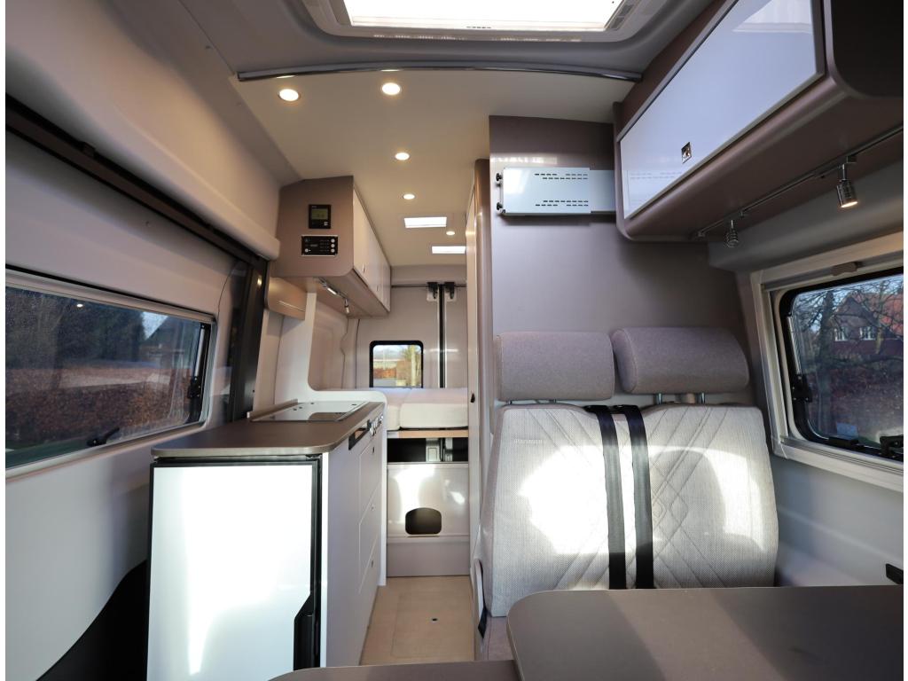 Bürstner Signeo 590 C automaat, Caravans en Kamperen, Campers, Automaat, Ringverwarming, Bürstner GmbH & Co. KG, Tot en met 2