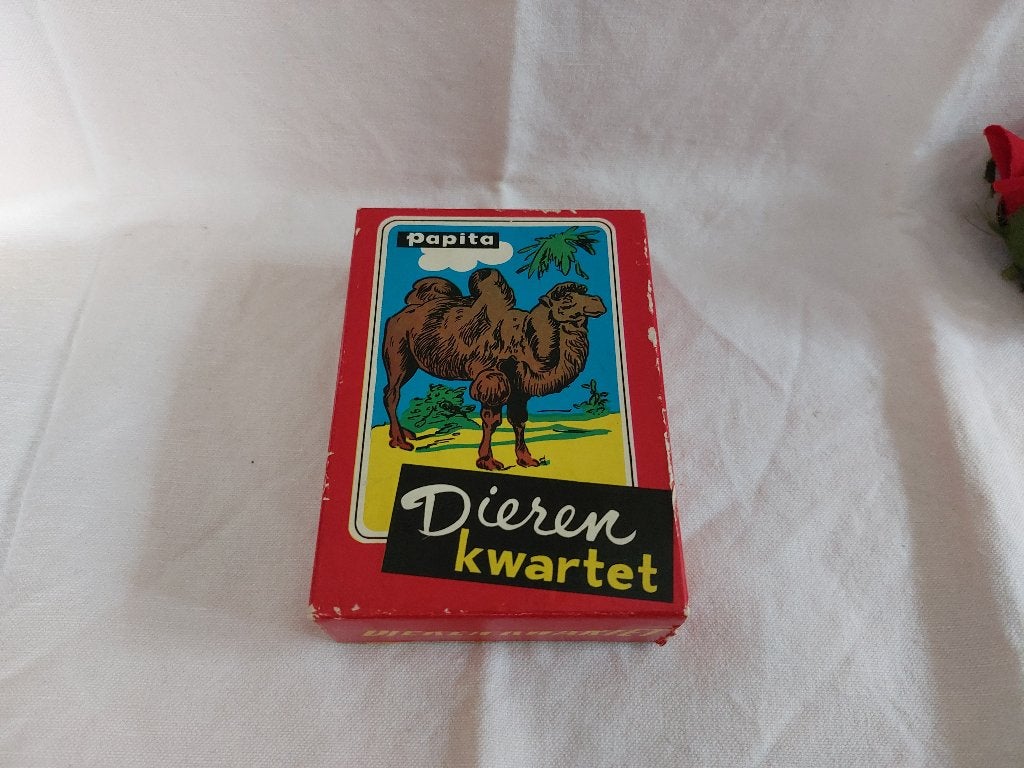 Papita oud dieren kwartetspel uit 1965, Verzamelen, Speelkaarten, Jokers en Kwartetten, Ophalen of Verzenden, Gebruikt, Kwartet(ten)