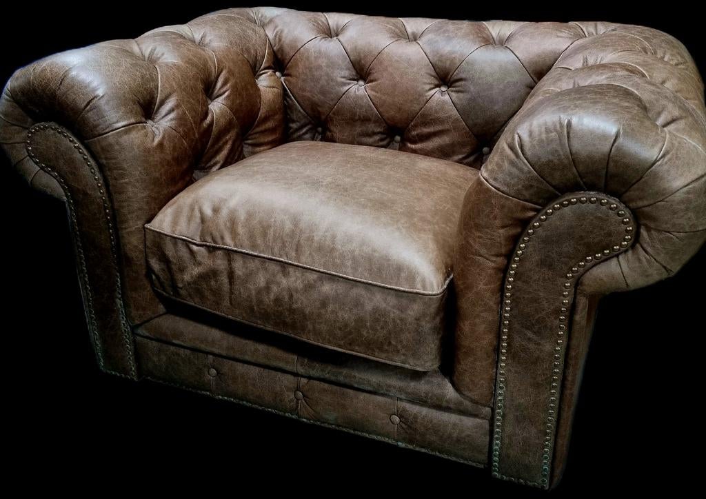 Stoere Chesterfield club fauteuil vintage + BEZORGING GRATIS