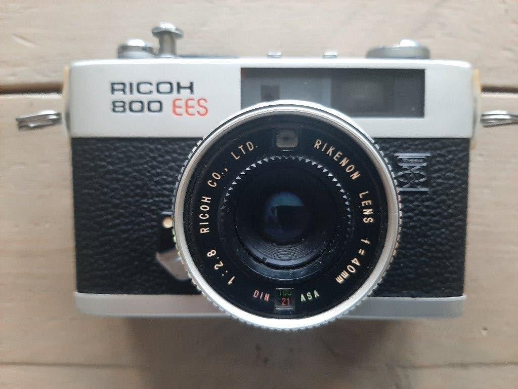 Ricoh 800 EES compactcamera in nette en werkende staat, Ophalen of Verzenden, Gebruikt, Compact, Overige Merken