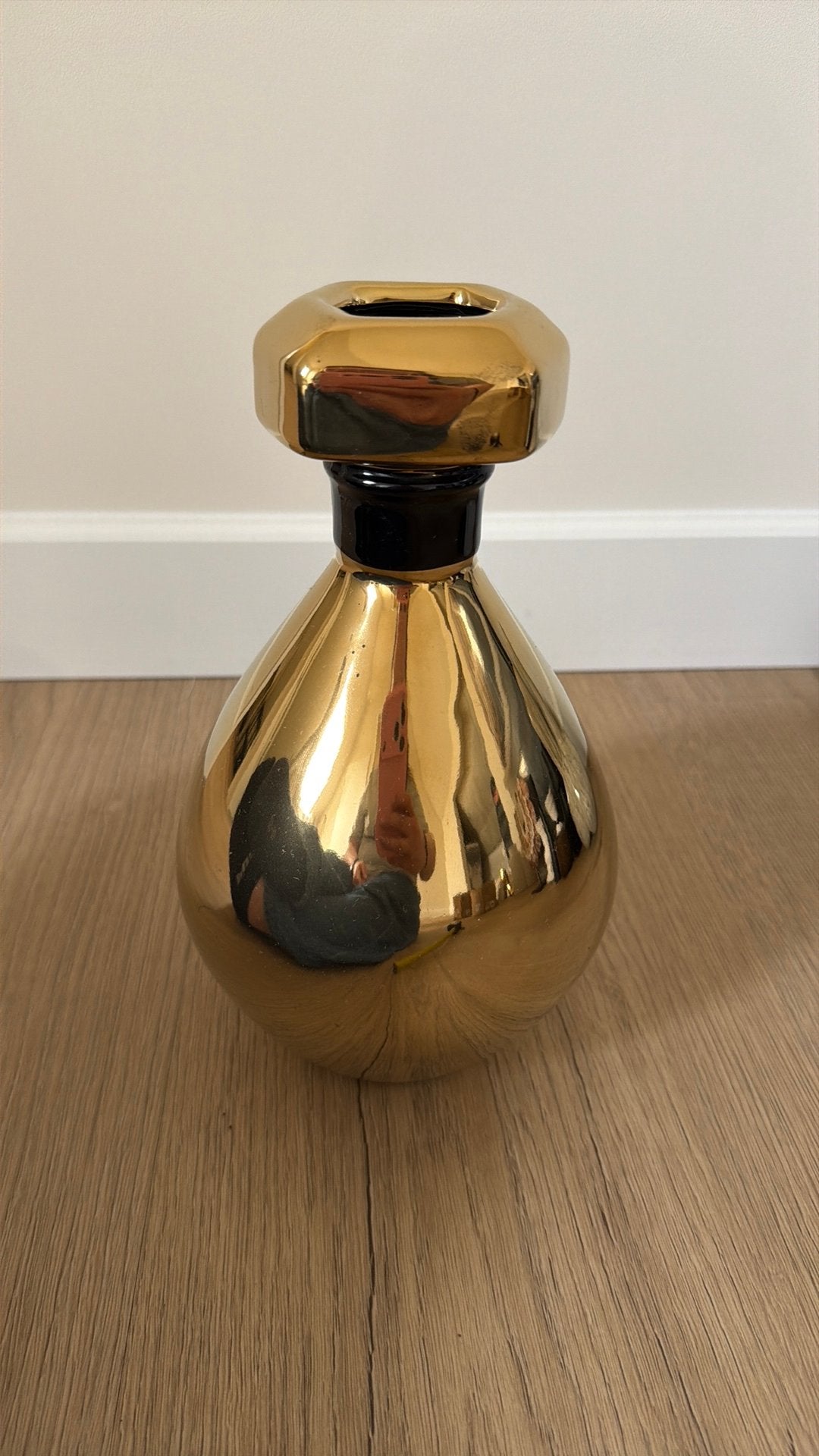 Gouden vaas parfum, Huis en Inrichting, 25 cm, Nieuw, Ophalen of Verzenden, Steen/keramiek