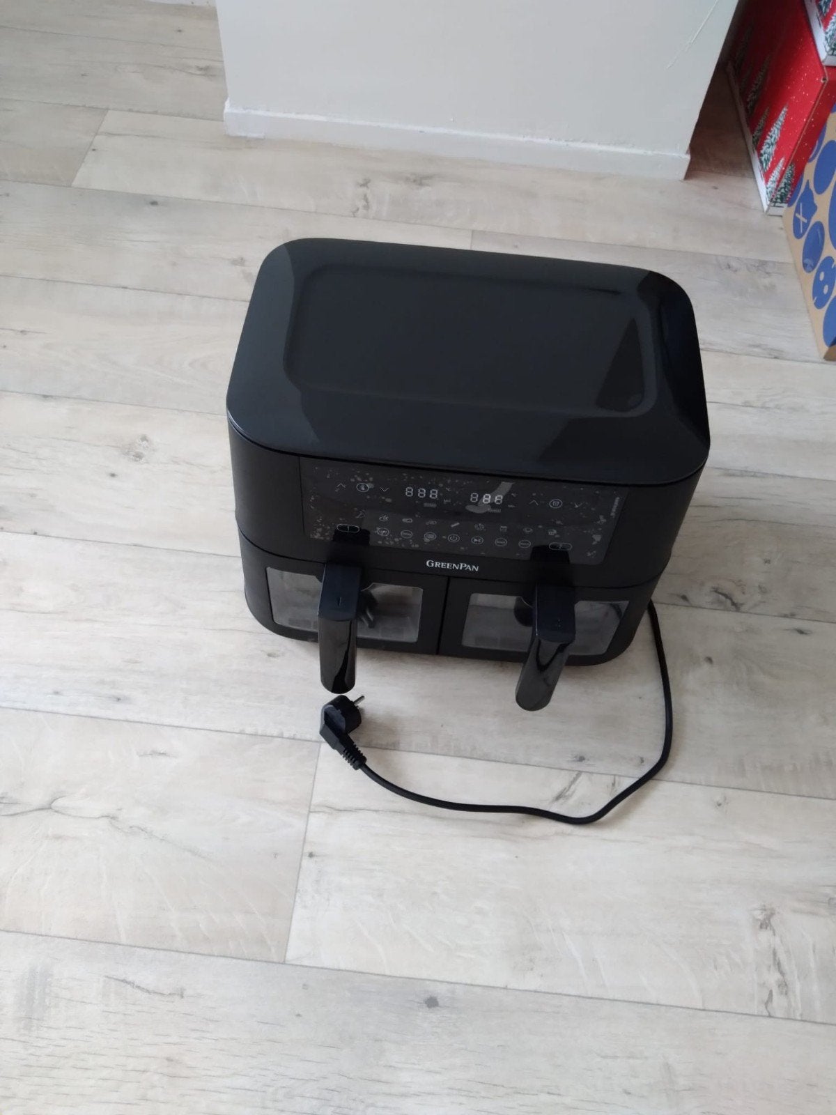 mooie dubbele airfrijer nog nieuw 2 keer gebruikt.