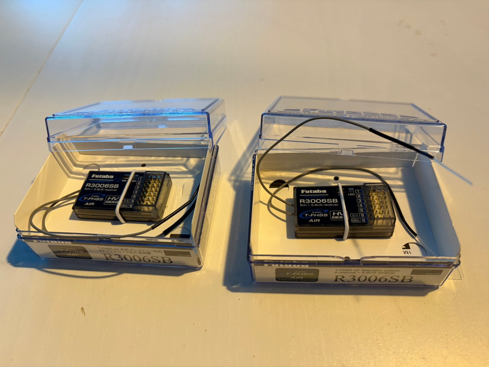 2x Futaba T-FHSS R3006SB 6-kanalen ontvangers, Ophalen, Zo goed als nieuw