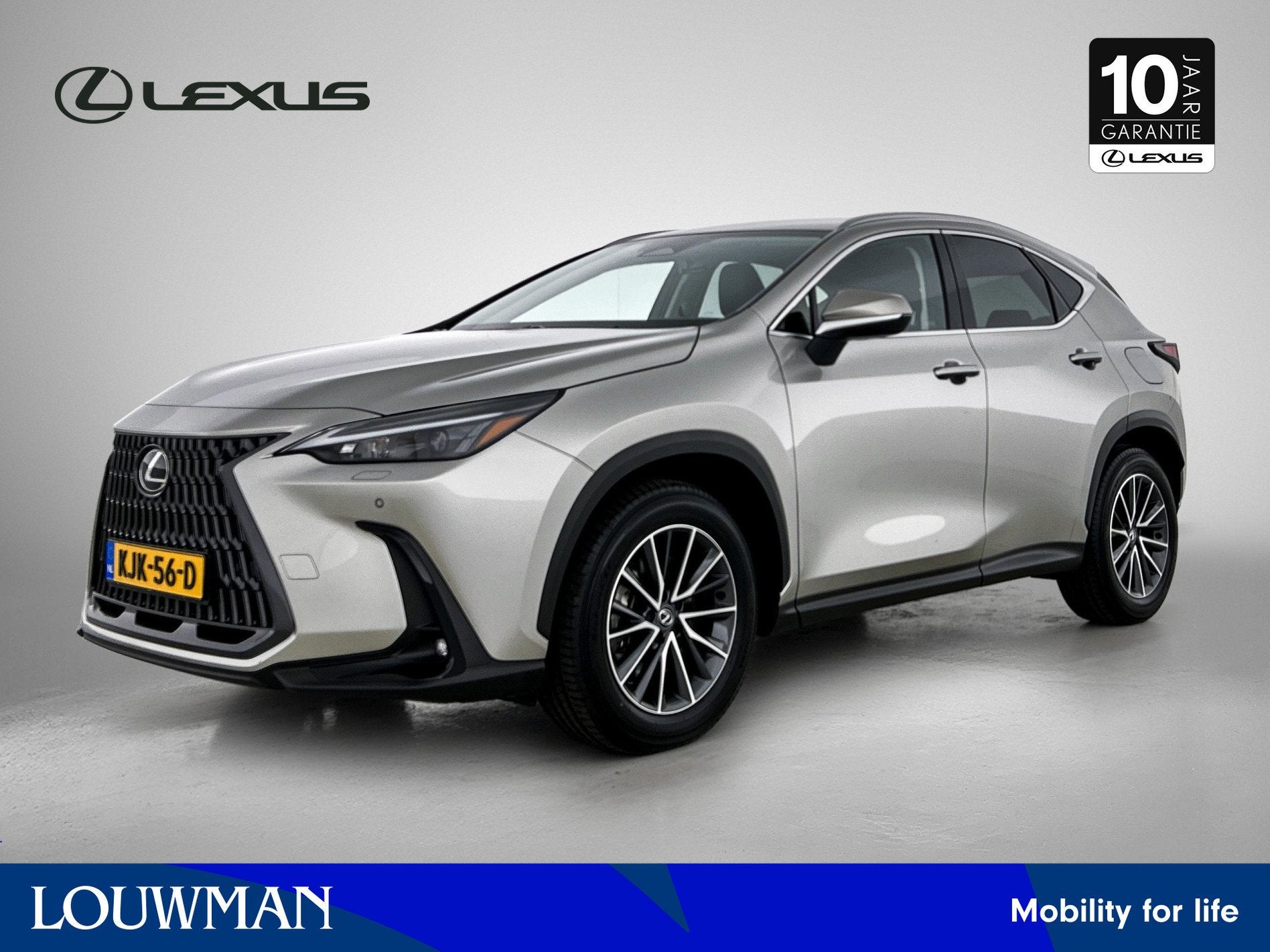 Lexus NX 450h+ AWD Luxury Line | Trekhaak | Apple Carplay /, Auto's, Lexus, Automaat, 12 maanden, Stof, Gebruikt