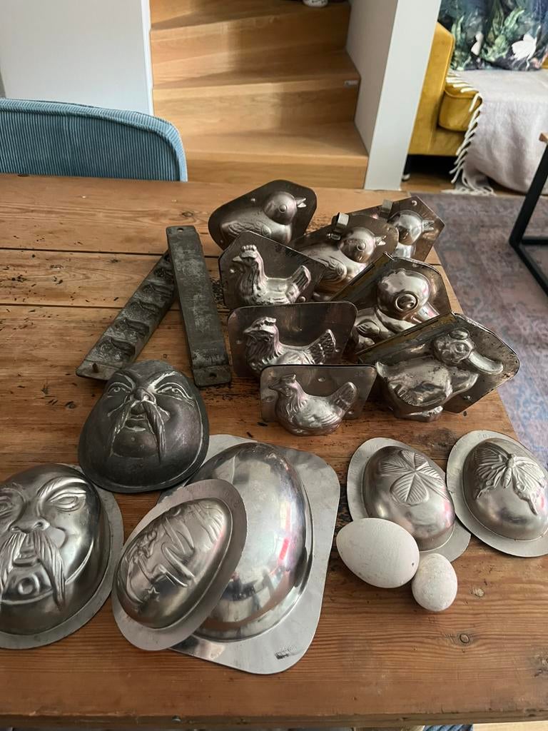 Partij oude metalen chocolade mallen, Ophalen of Verzenden, Gebruikt