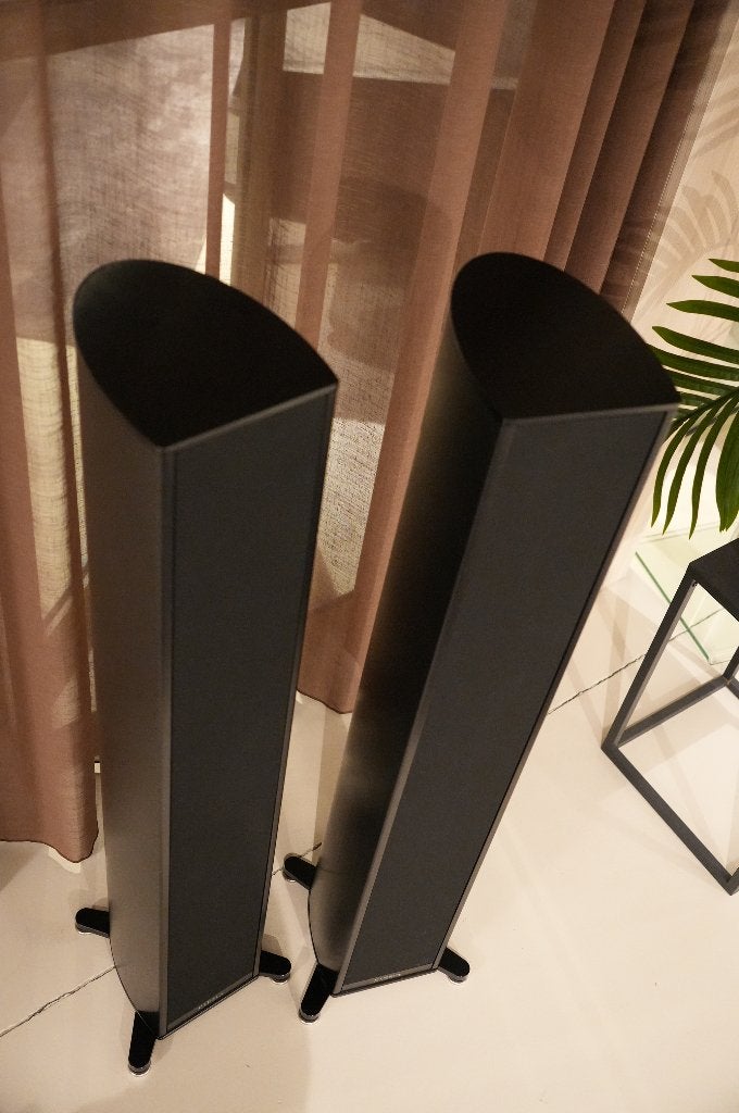 Piega Premium 501 gen1 speakers luidsprekers, zwart, Ex-Demo, Vloerstaande luidspreker, Gebruikt, Ophalen of Verzenden, 150 watt of meer