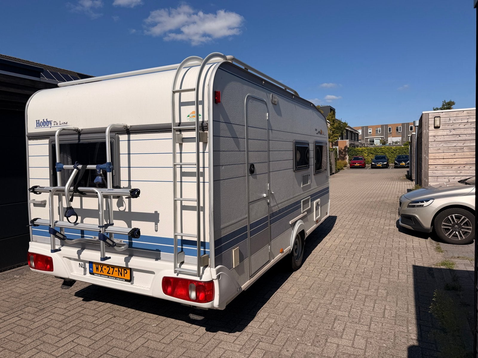 Hobby 440 De Luxe (1999) incl. voortent & extra's, Hobby, Treinzit, Dwarsbed, Particulier